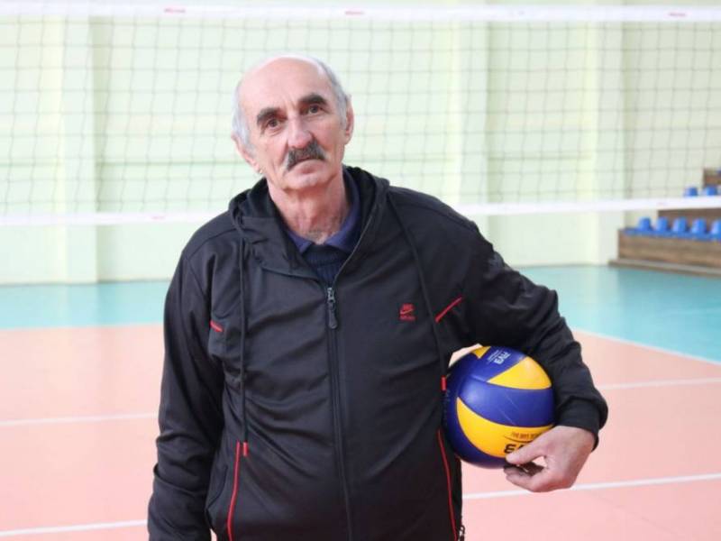 არიან ადამიანები, რომლებიც უპრეტენზიოდ ემსახურებიან თავიან პროფესიას, მშობლიურ კუთხეს...